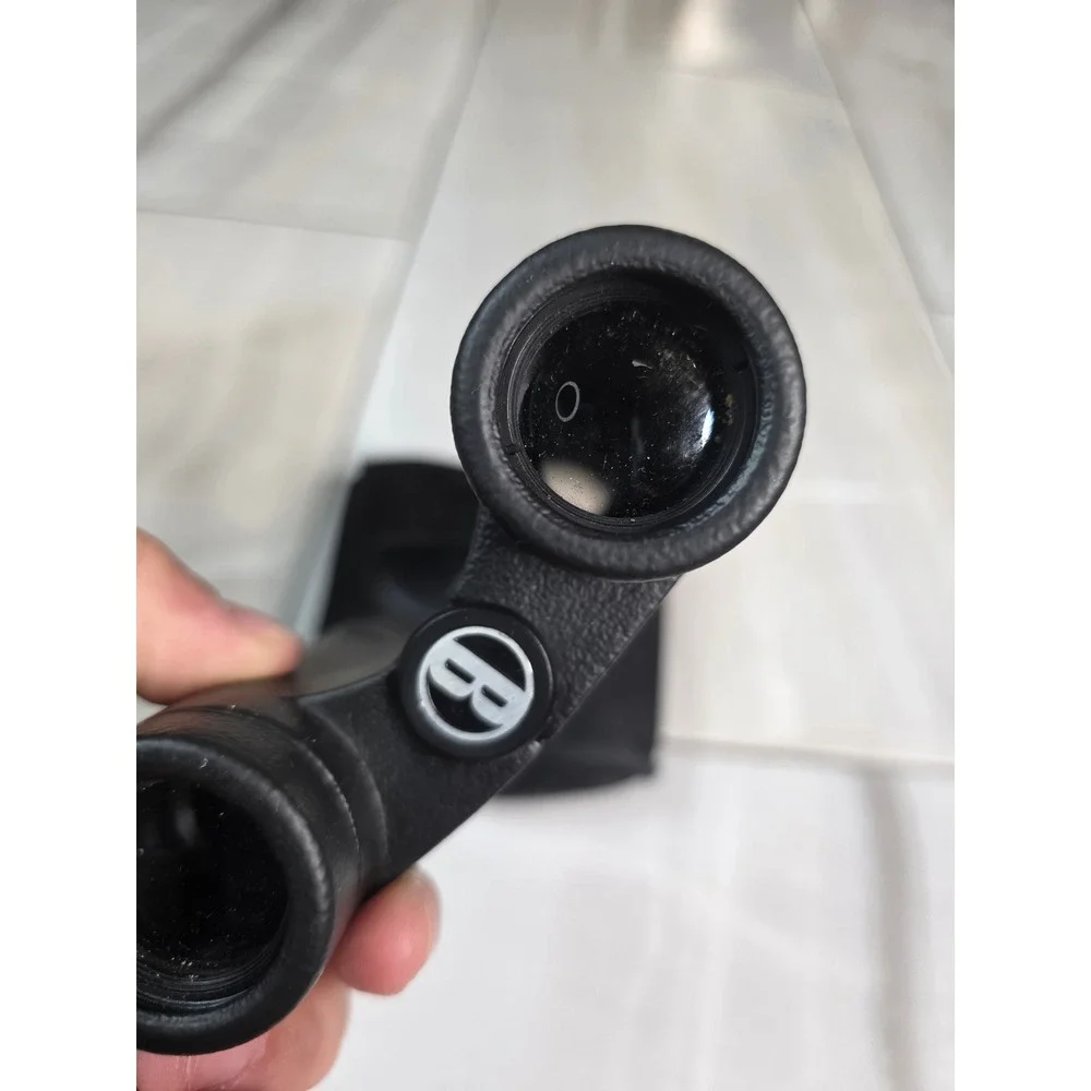 Bushnell 10x25 Compact Binoculars Black Folding Roof Prism 330FT FOV Case S4